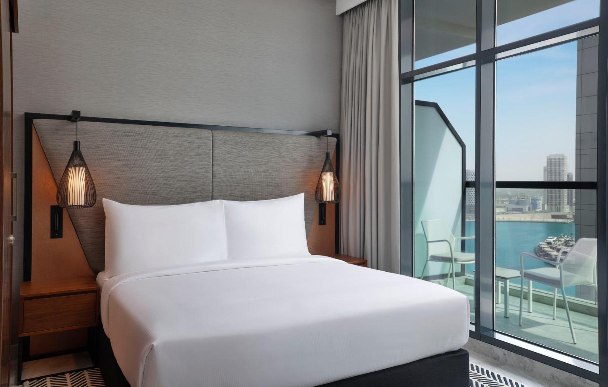 Готель The First Collection Dubai Waterfront Екстер'єр фото